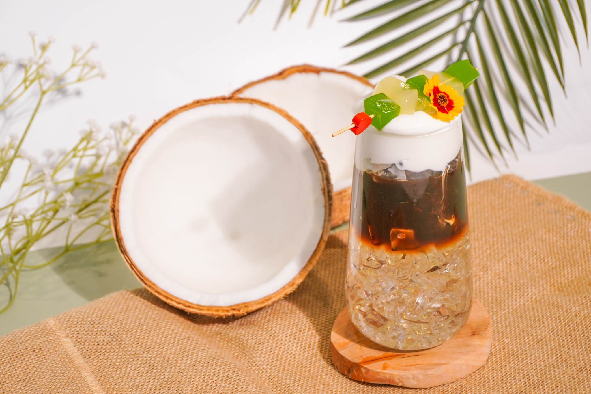 กาแฟน้ำตาลสดทอปโฟมมะพร้าว