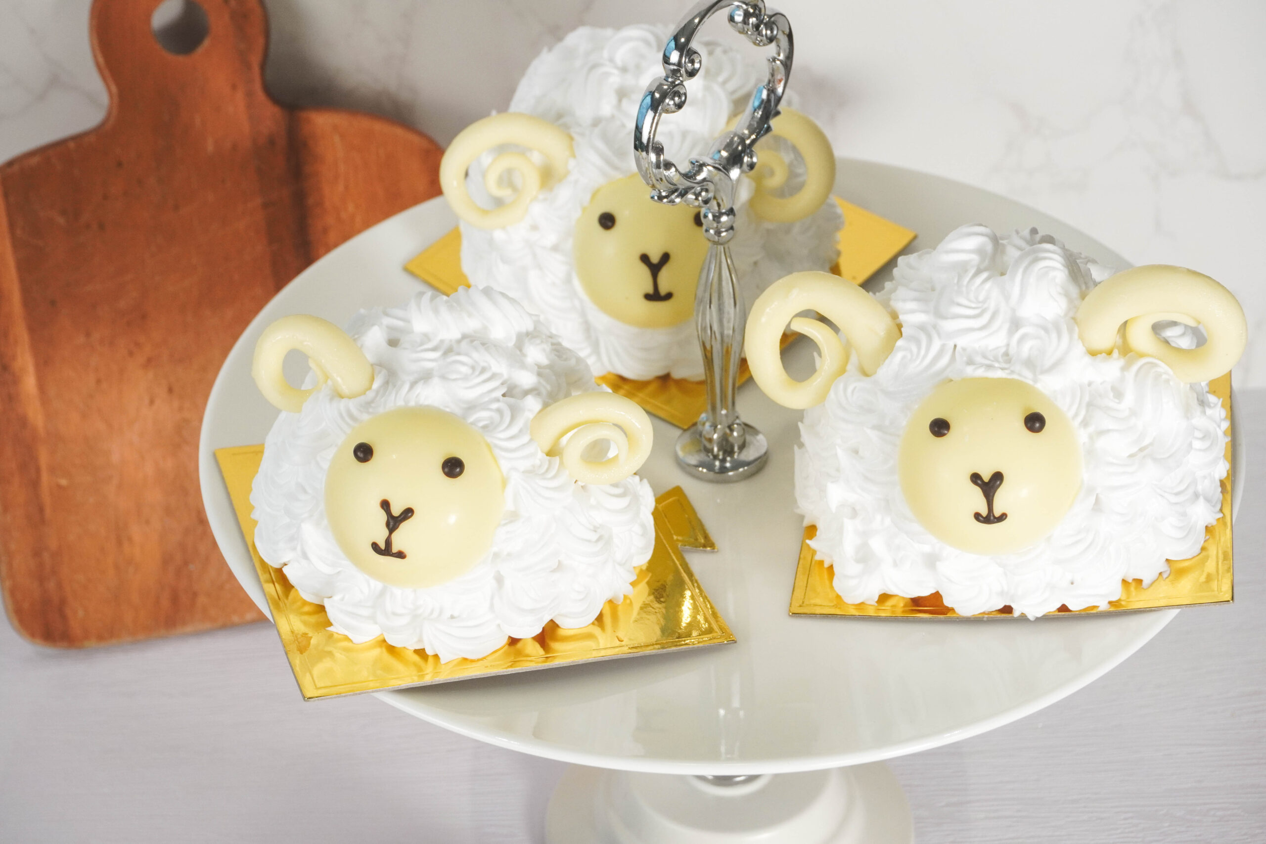 Banana Caramel Sheepy Cake